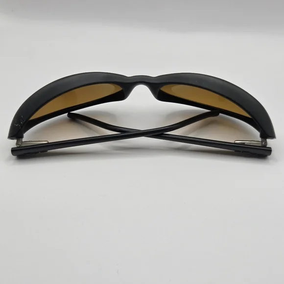 REVO 1004-001 Polarized Sunglasses w/ Case *Unisex** - Picture 6 of 16